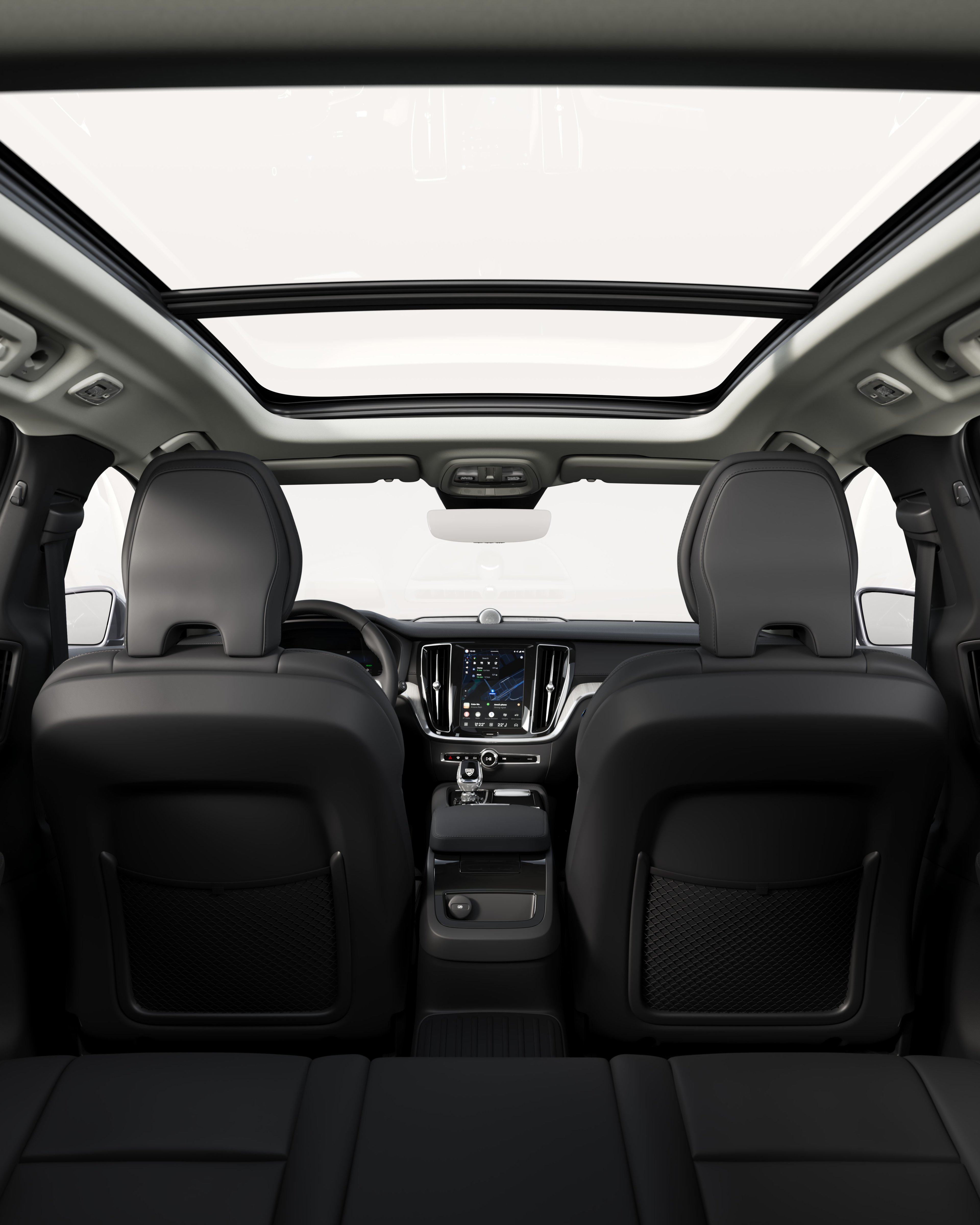 从乘客座位角度拍摄沃尔沃 V60 全景天窗的特写