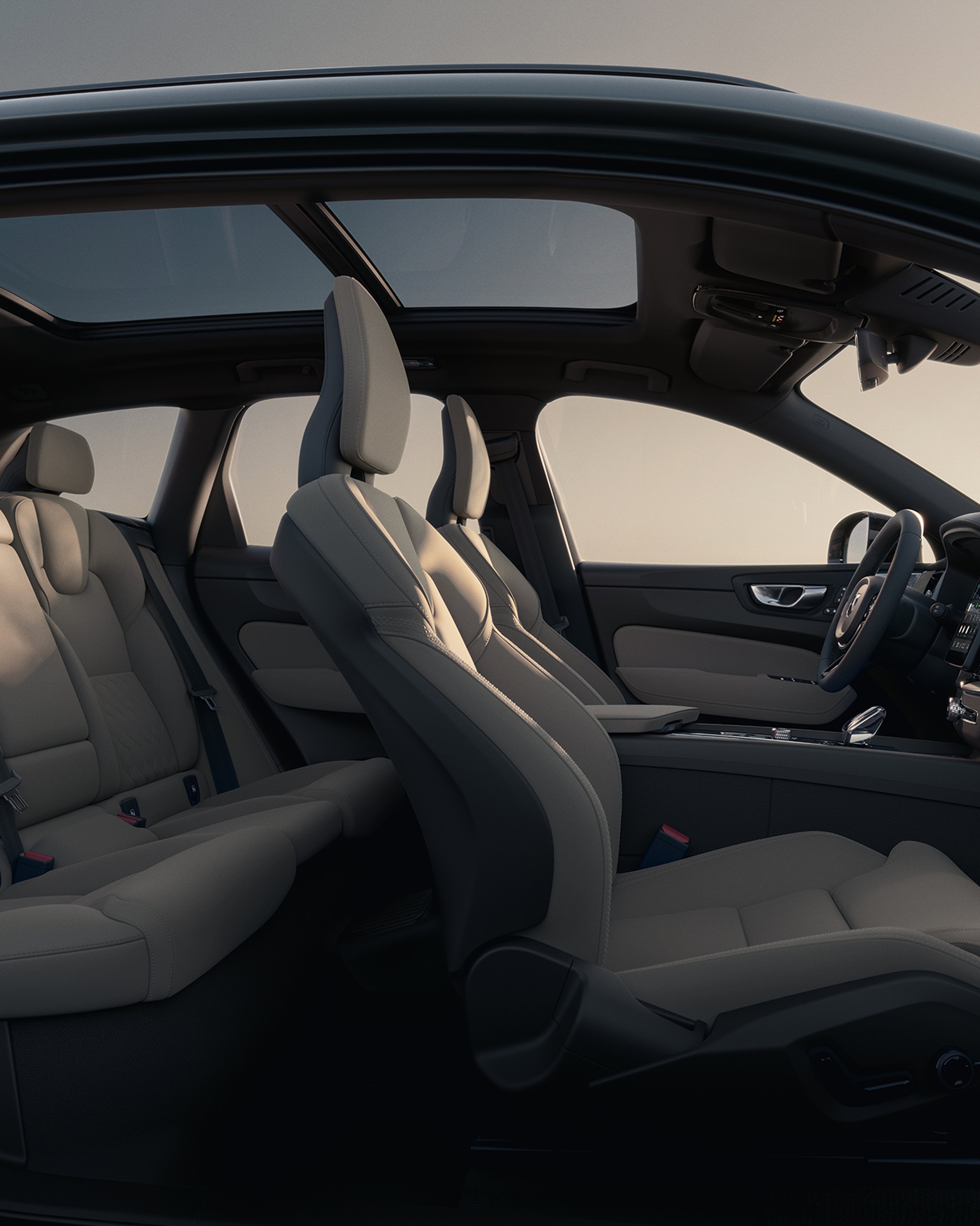 沃尔沃全新 XC60 轻度混合中型 SUV 座舱。