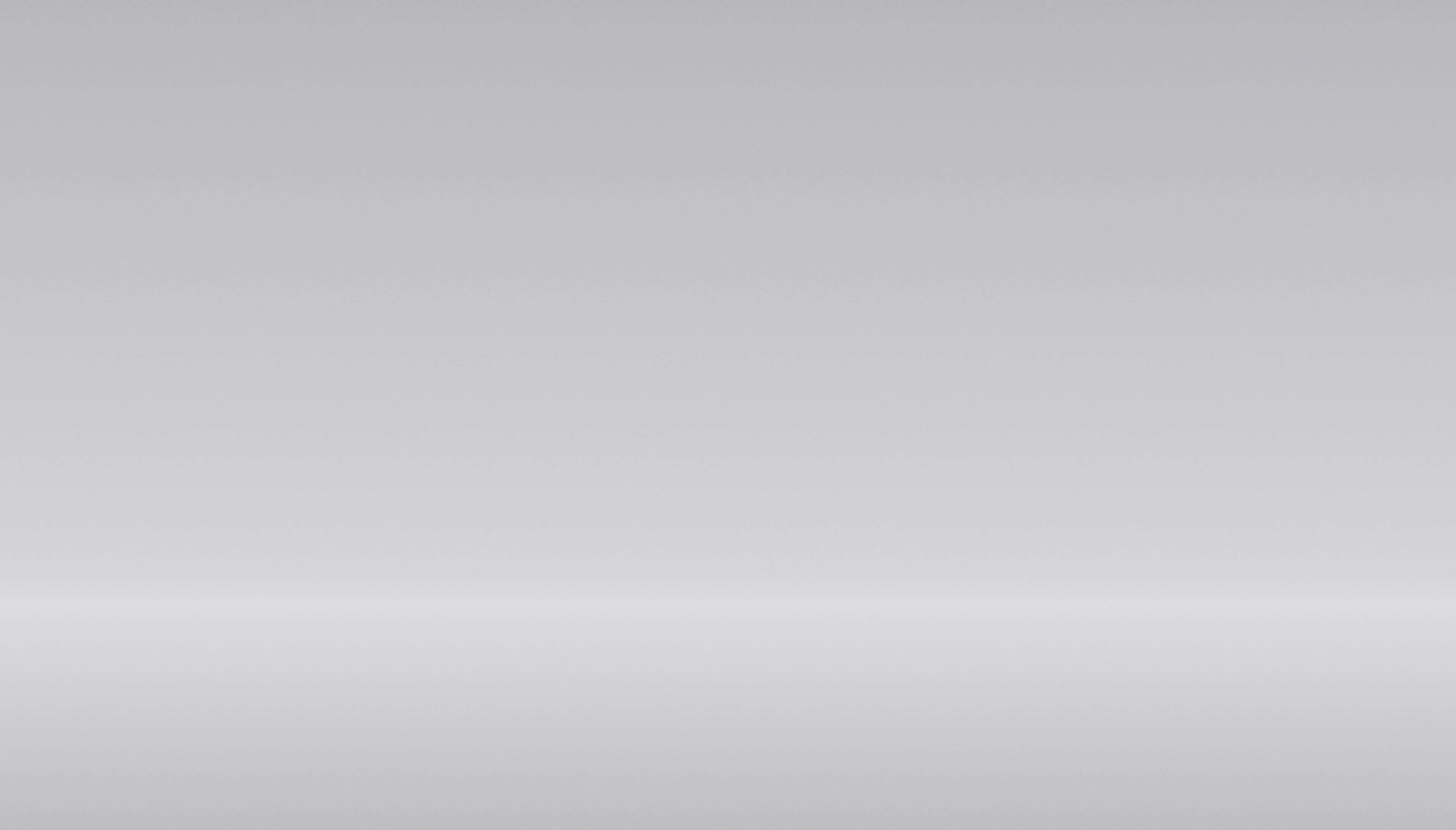 VOLVO EX90 水晶白背面外观