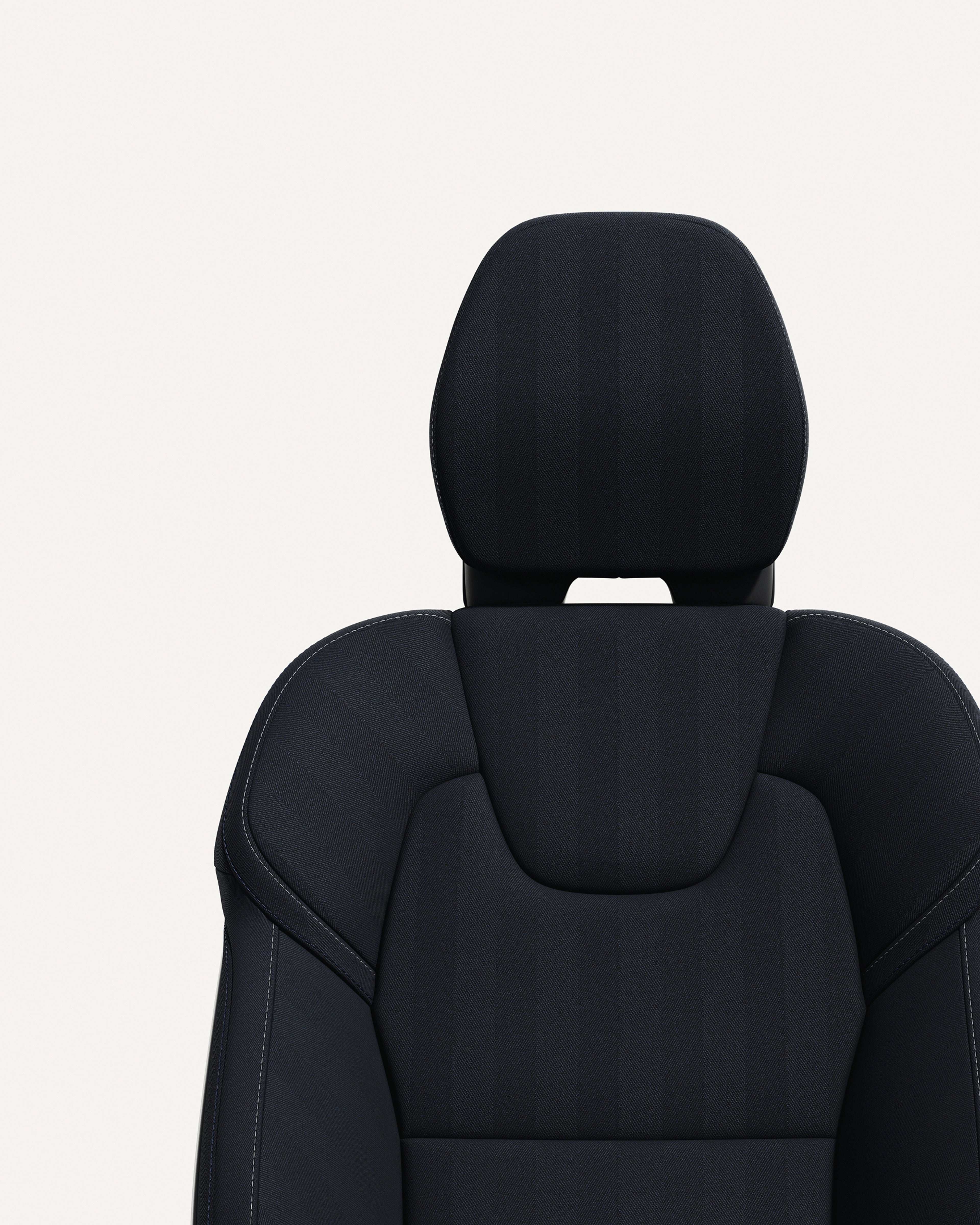 沃尔沃 XC90 海军蓝前排座椅软垫特写