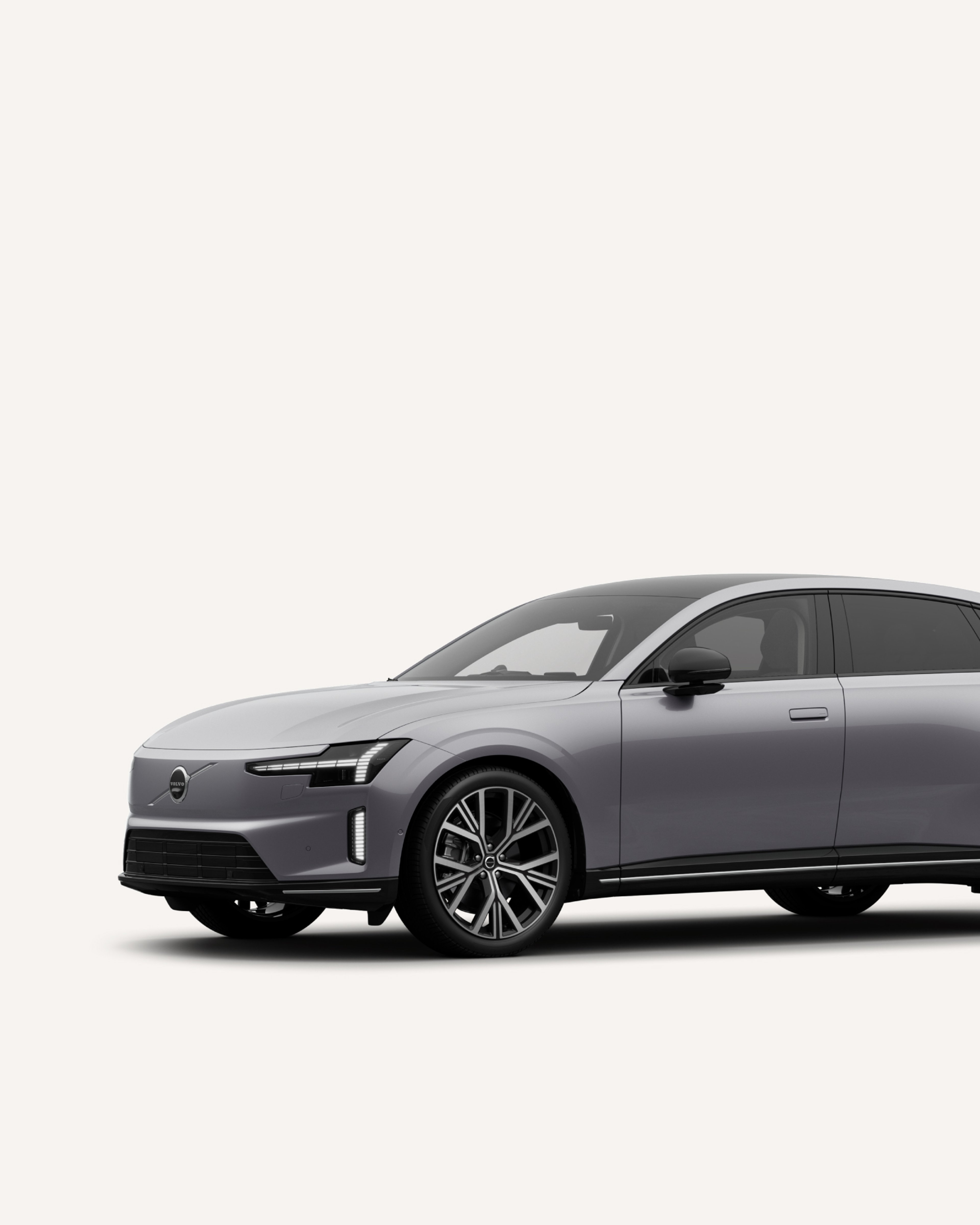 纯电沃尔沃 ES90 侧面视角。