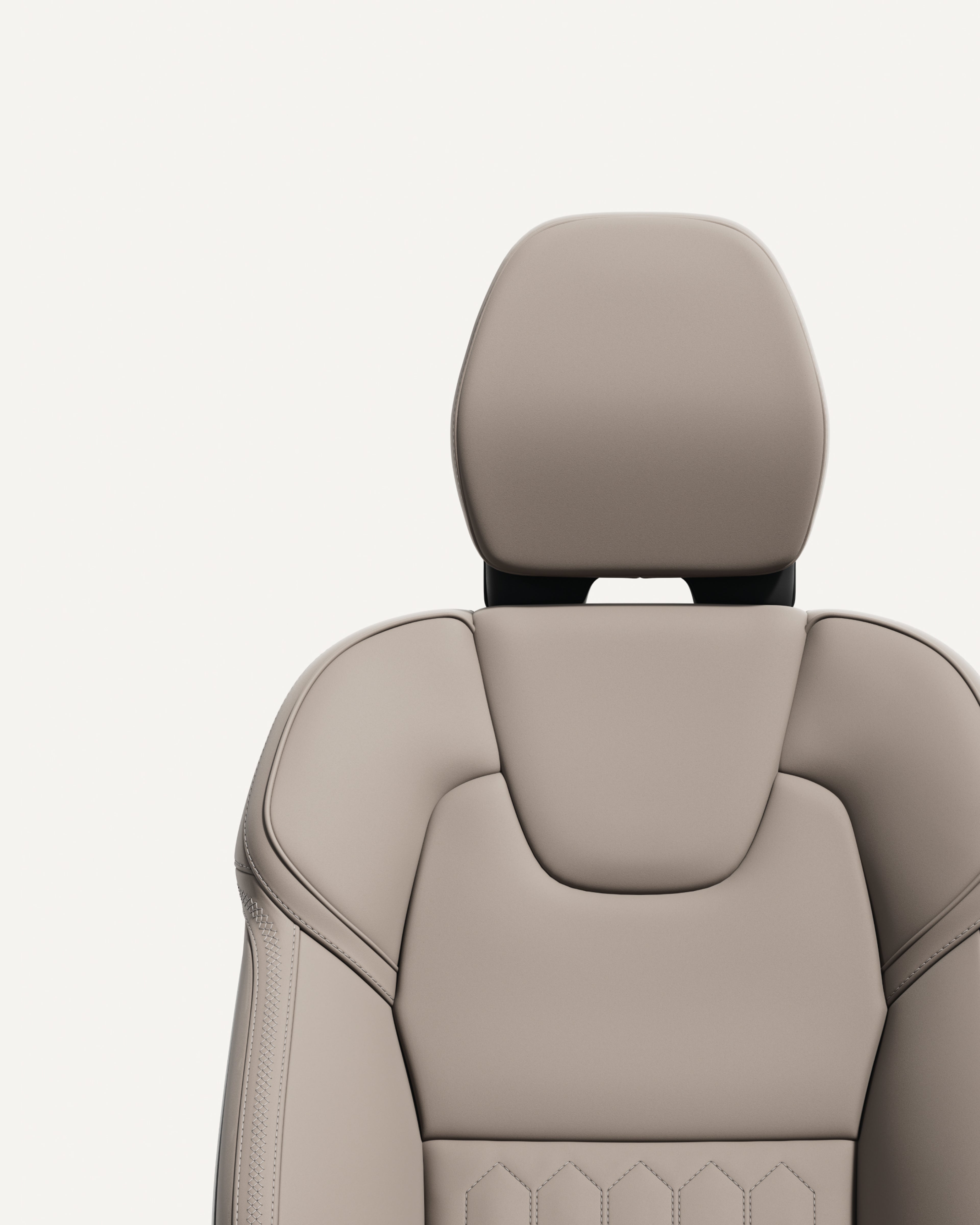 沃尔沃全新XC60 轻度混合动力中型 SUV 前排座椅特写。