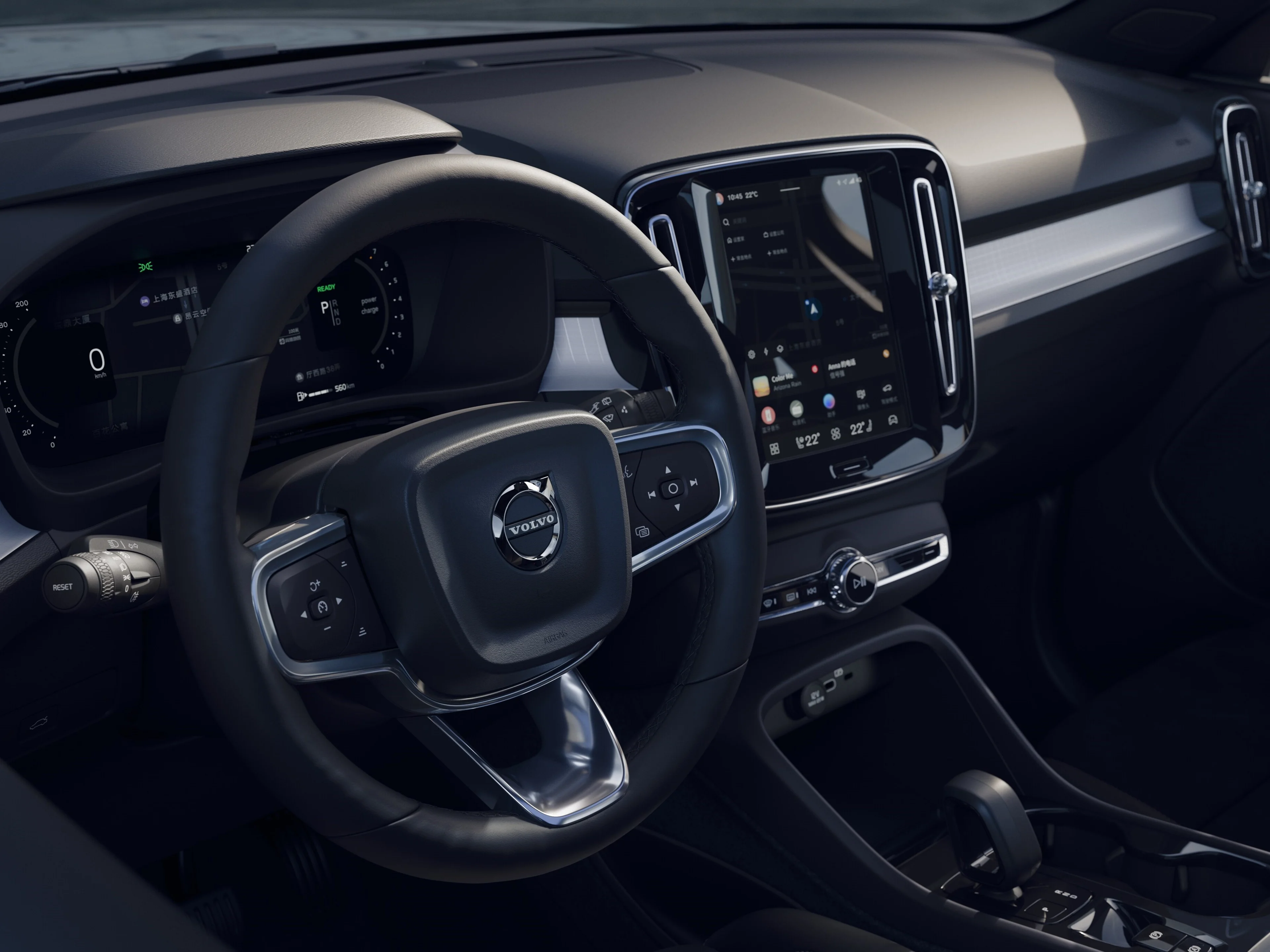 全电动沃尔沃 XC40 黑色版。