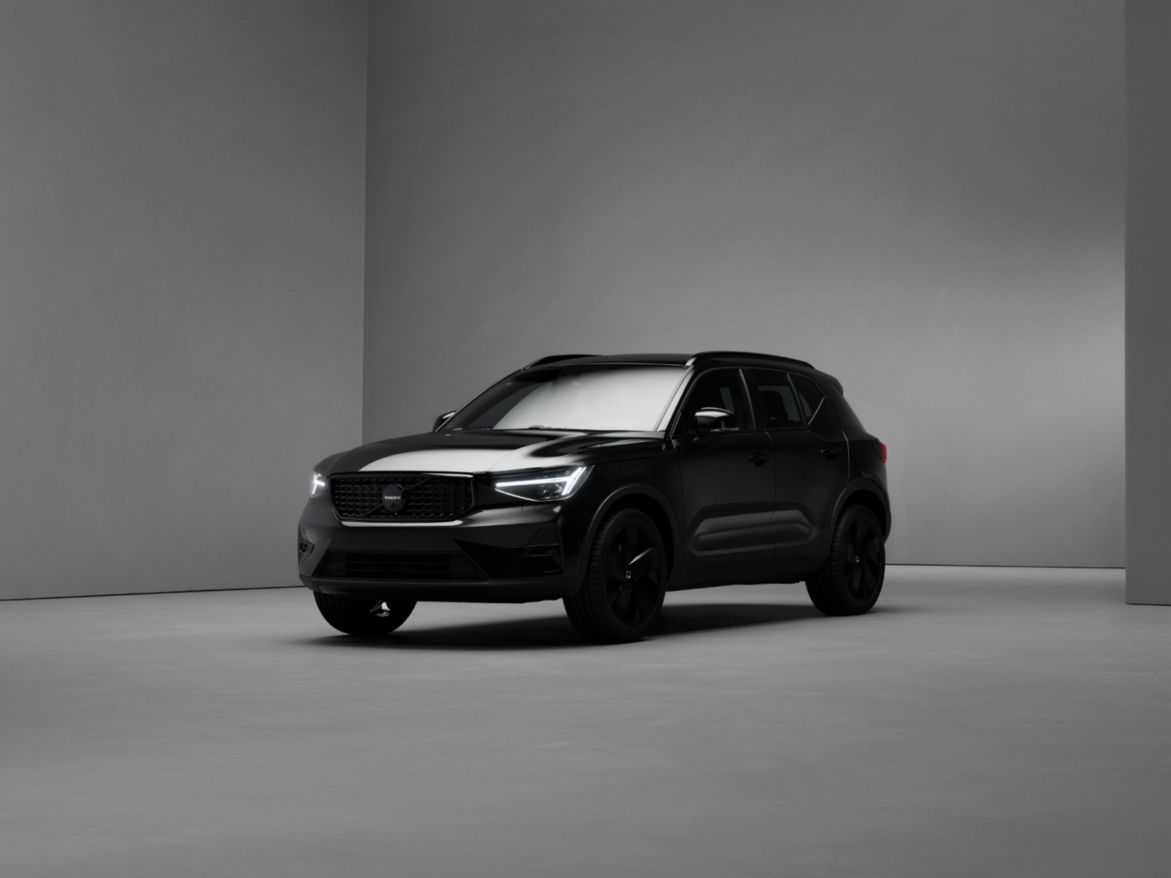 沃尔沃 XC40 极夜黑