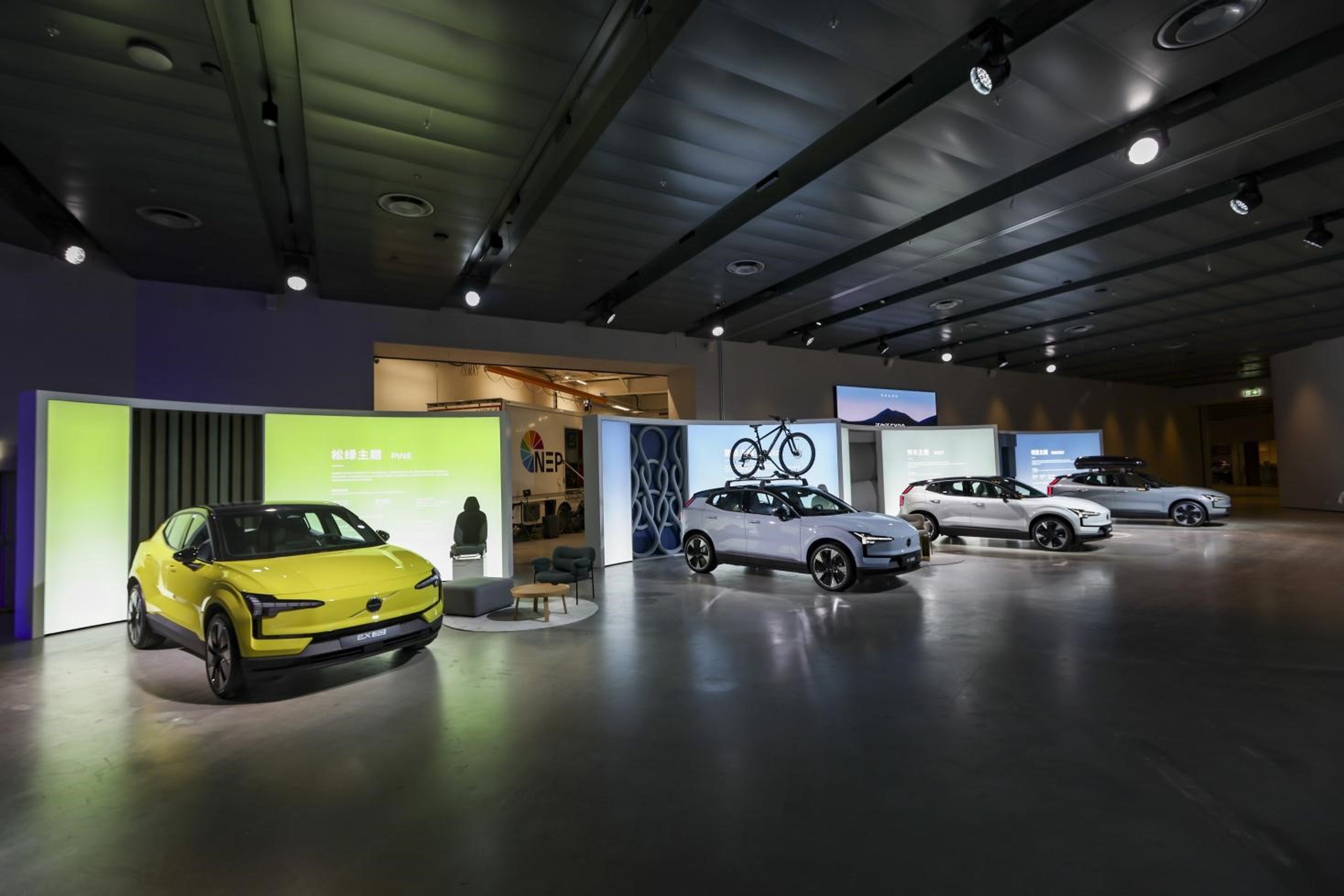 沃尔沃EX30五种车色,源于北欧自然风光