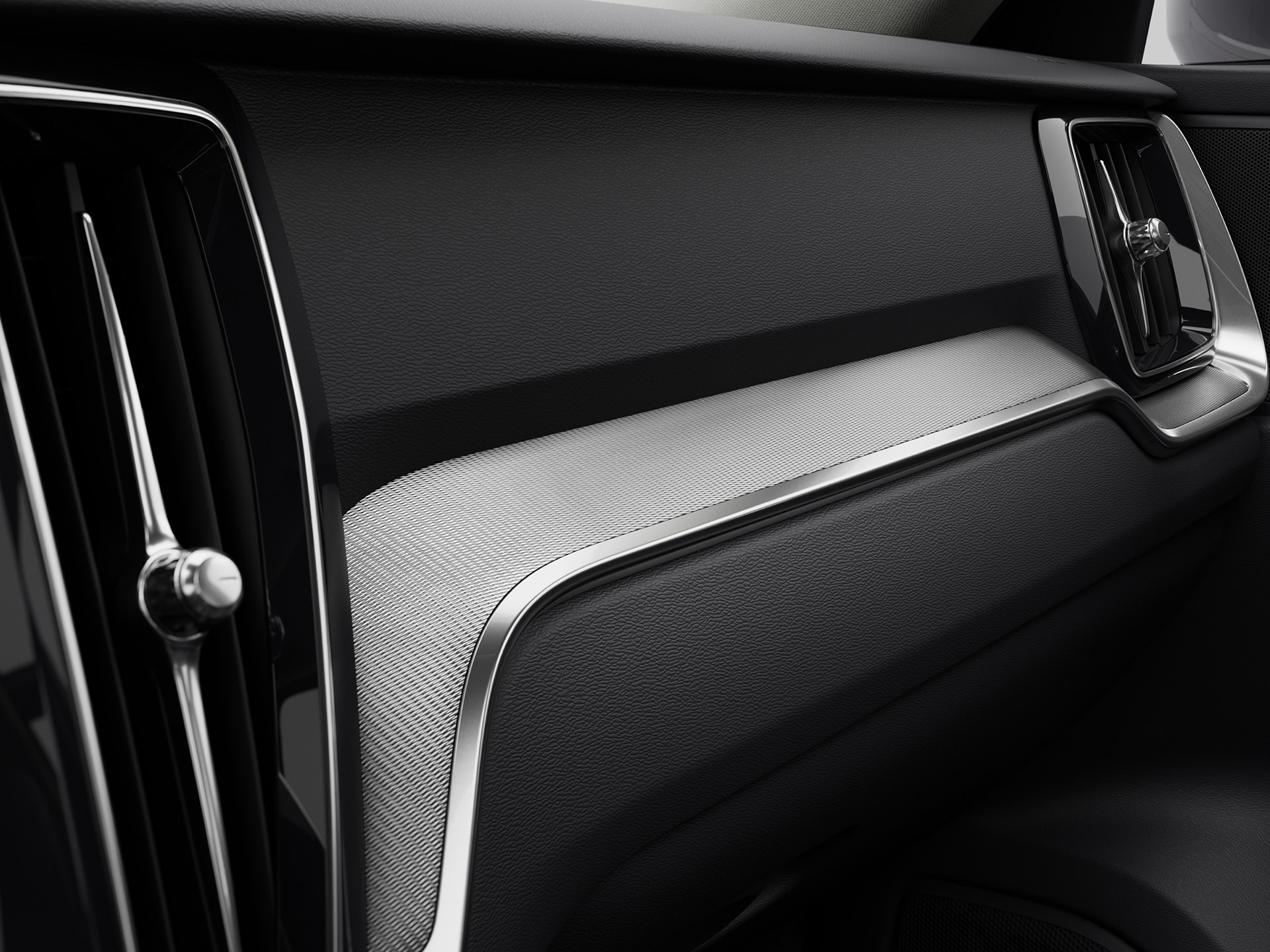 沃尔沃 V60 镶嵌漂流木纹理装饰，倍添自然气息。