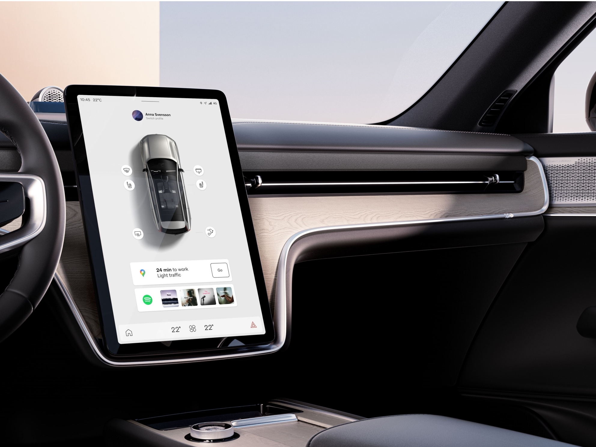 沃尔沃汽车仪表盘内部视图和车内娱乐系统显示的信息。